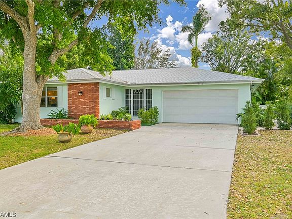 5th image of 1544 Covington Cir E