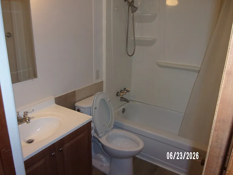 1042 Neil St NE #2 — Photo 3