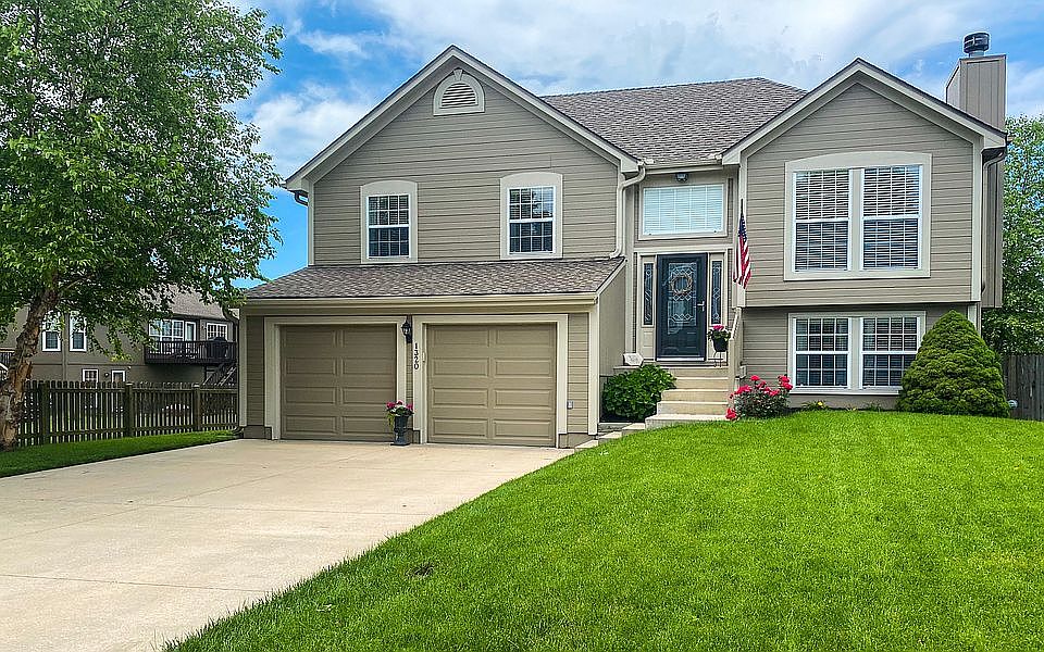 1st image of 1320 SE Princeton Pl