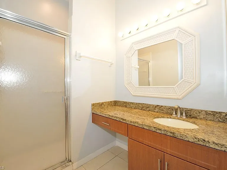1042 Mainsail Dr #823 — Photo 8