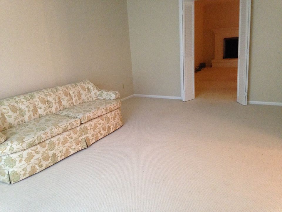 2nd image of 6605 E 52nd Pl