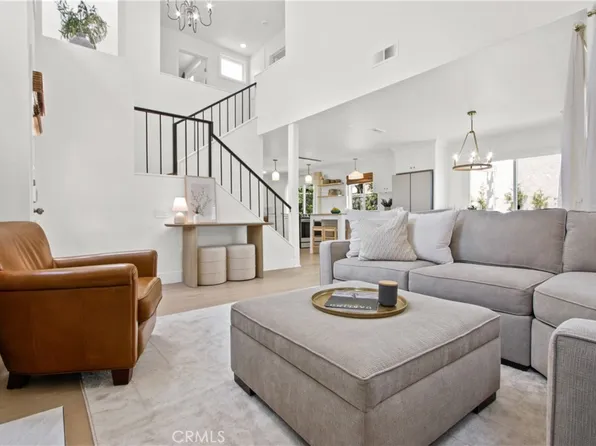 16 Robinsong #26, Irvine, CA 92614