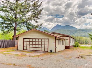 140 Maple Pl, Packwood, WA