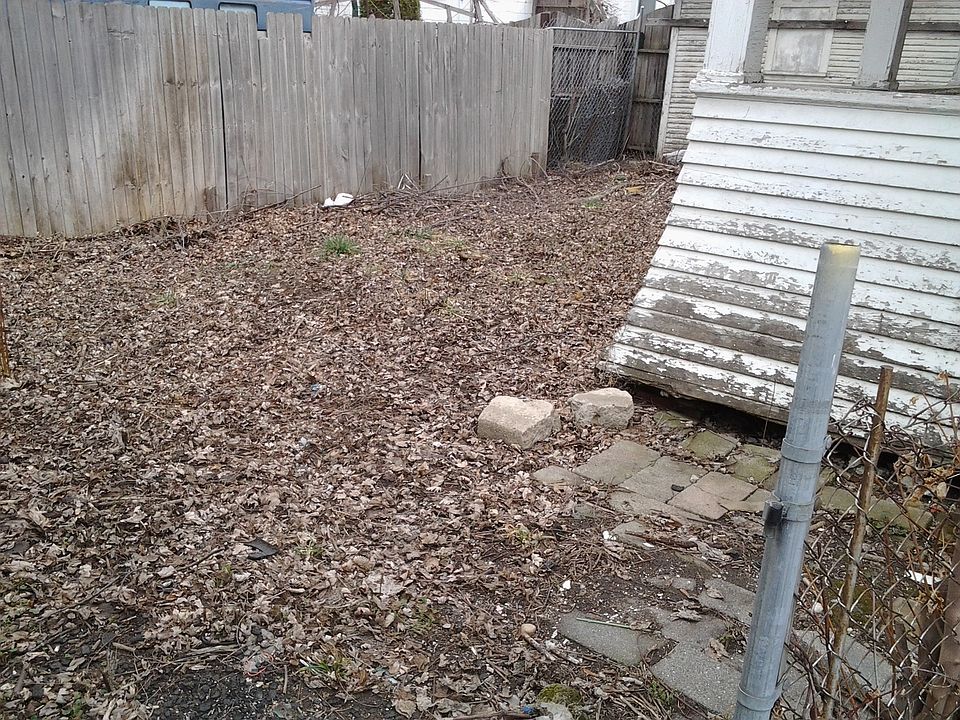 1st image of 321 South St
