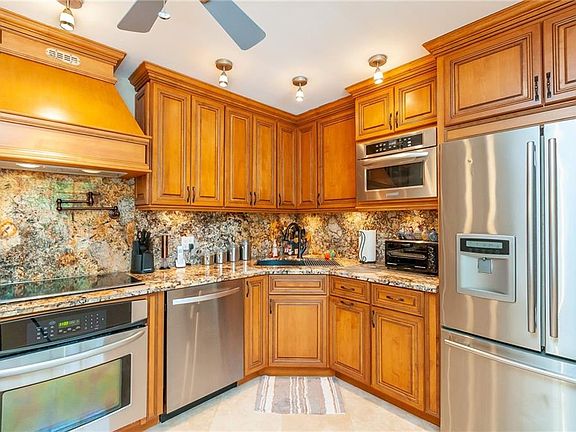 3rd image of 802 Cypress Grove Ln APT 304