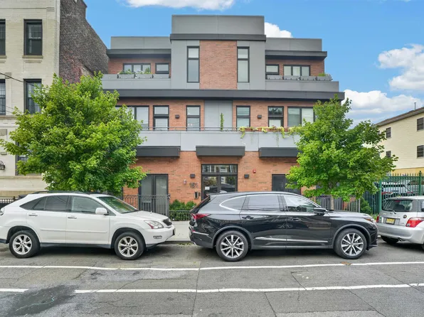 151 Webster Ave #201, Jersey City, NJ 07307