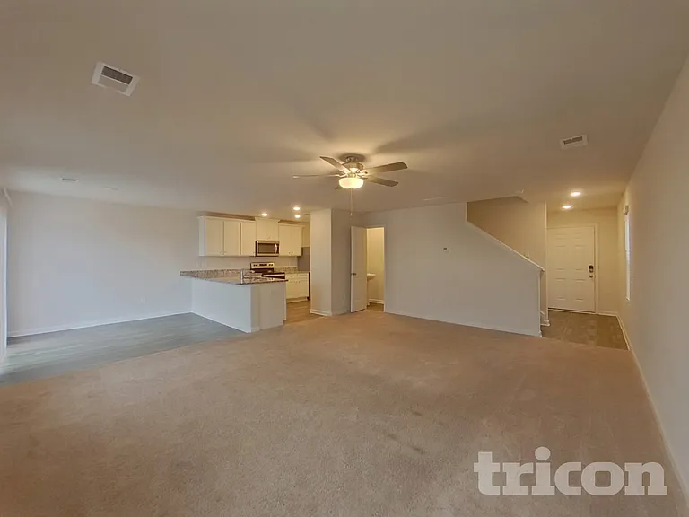 4012 Reinfield Dr — Photo 2