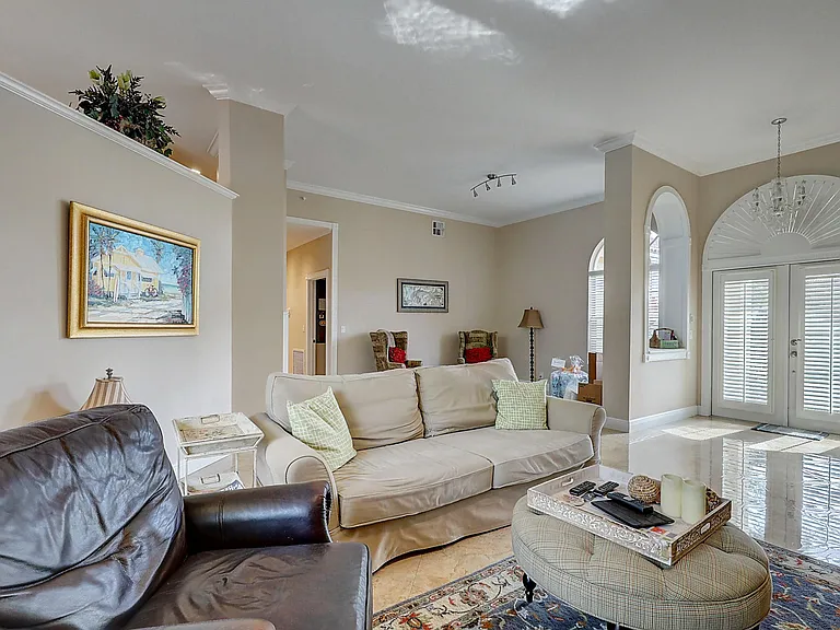 10207 Allamanda Blvd — Photo 9
