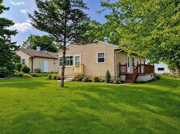 8208 W Keefe AVENUE, Milwaukee, WI 53222