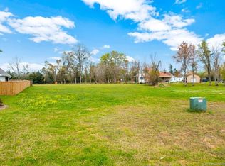 919 Northlake Ct, Lake Charles, LA 70611