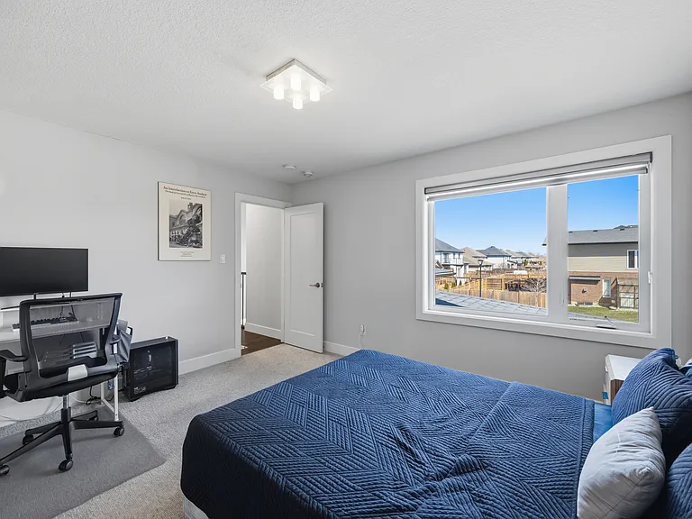 1615 Sandridge Ln — Photo 43