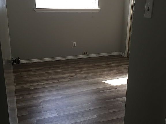 5th image of 2140 Cordoba Dr