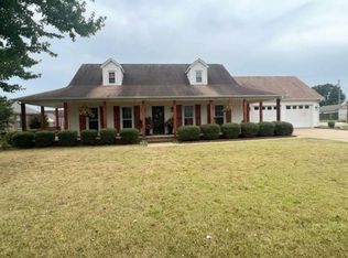 2224 Jackson Ave, Muscle Shoals, AL 35661
