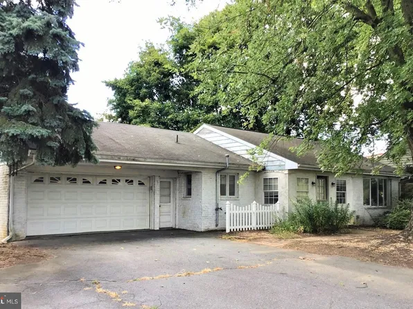 1323 Division Hwy, Ephrata, PA 17522