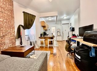 709 9th Ave #5RN, New York, NY 10019