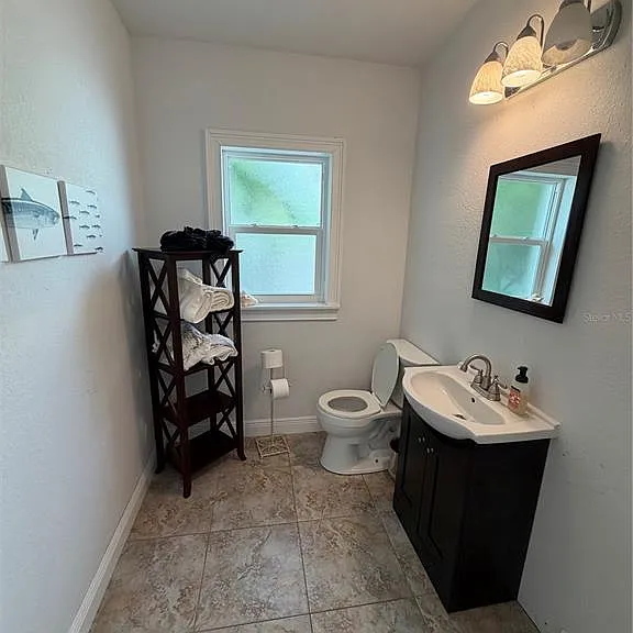 370 Foster Ln — Photo 40