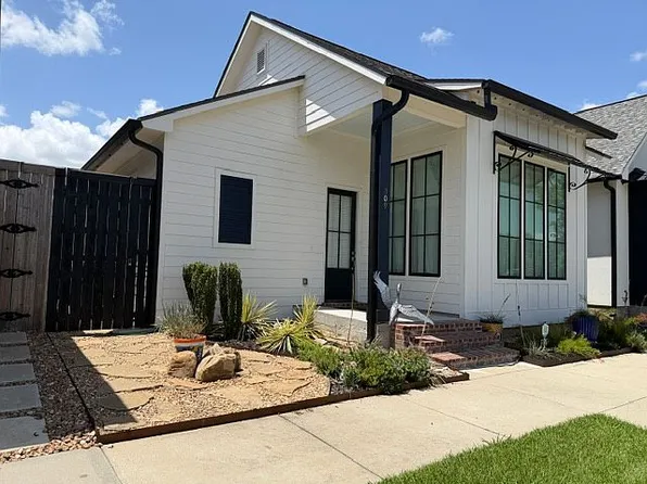 309 Montego Bay Dr, Youngsville, LA 70592