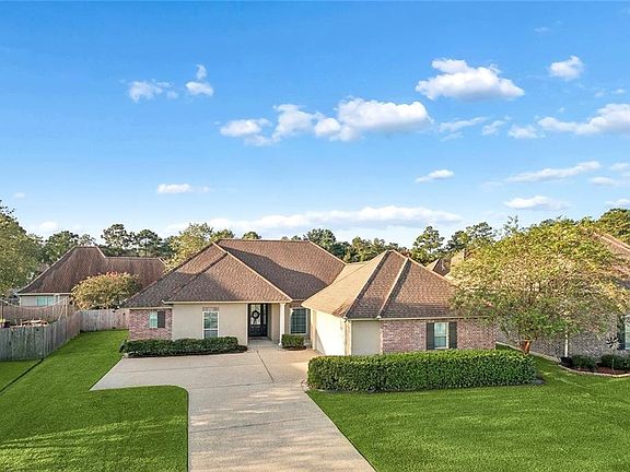 2nd image of 716 Mirabella Ln