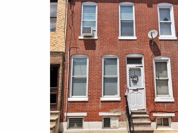 3rd image of 1027 Cantrell St