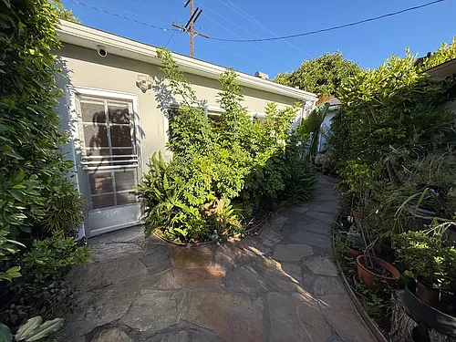 1159 Greenacre Ave #A Photo 1
