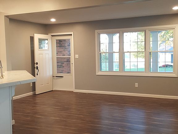 Open concept kitchen/family area