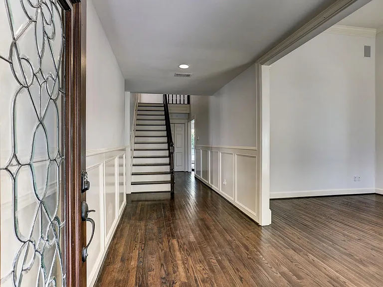 2911 University Blvd — Photo 9