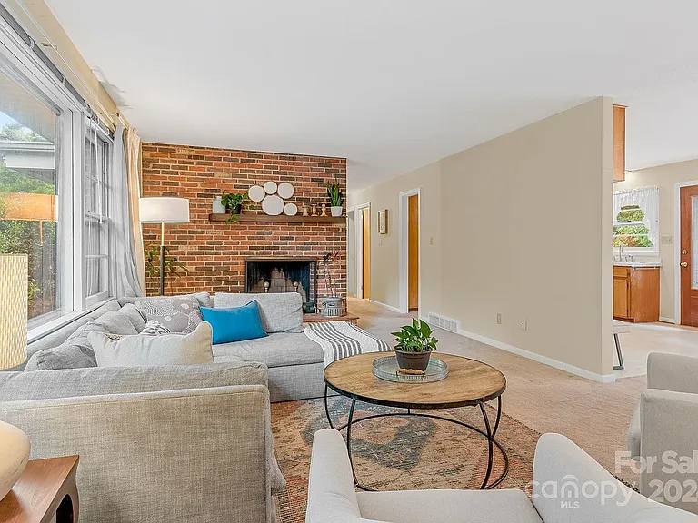 15 Zephyr Dr — Photo 19