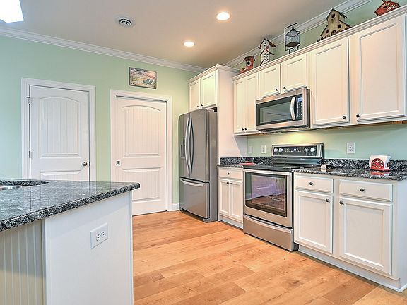 4th image of 1317 Osler Ct