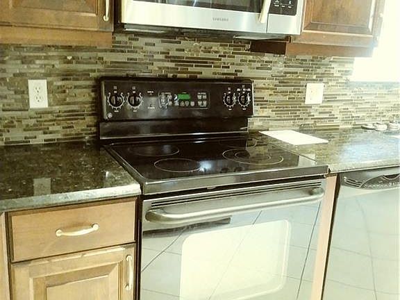 5th image of 7160 Bergamo Way APT 101
