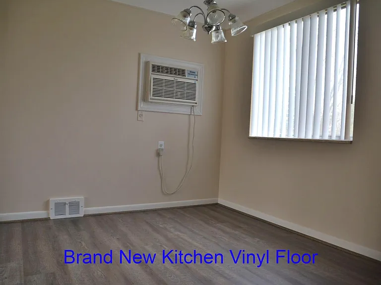 5447 Chicago Rd — Photo 6
