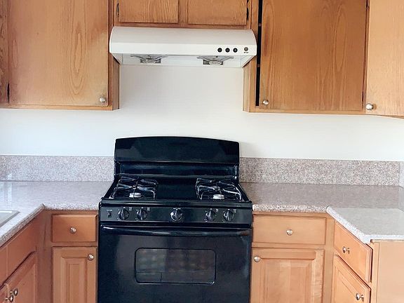 2nd image of 1556 Stevens Ave #C