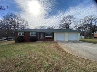 1674 Drywood Cir, Lancaster, SC 29720