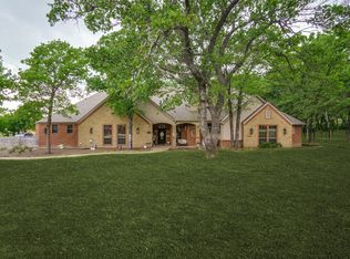 101 Oakwood Dr, Weatherford, TX 76086