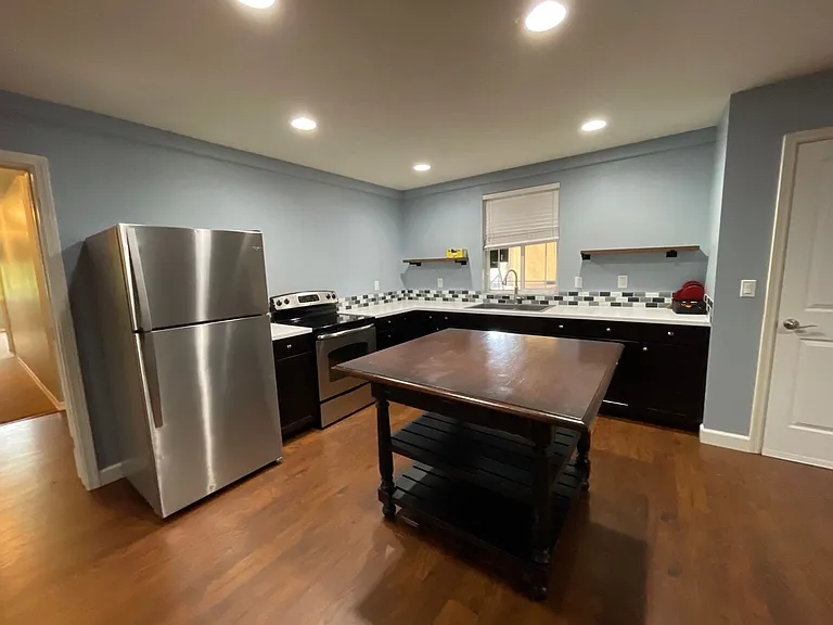 228 Winchester Creek Ave — Photo 48