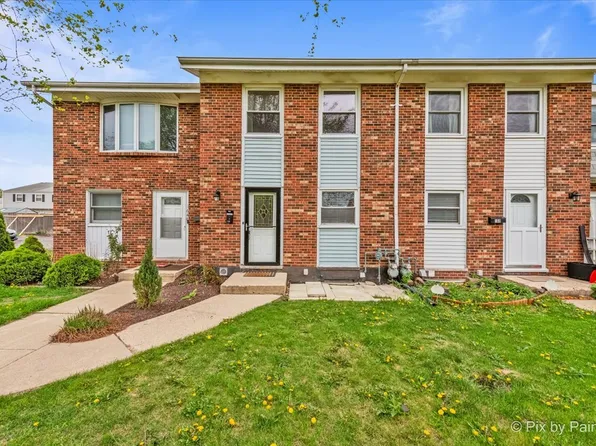 162 S Hale Ave, Bartlett, IL 60103