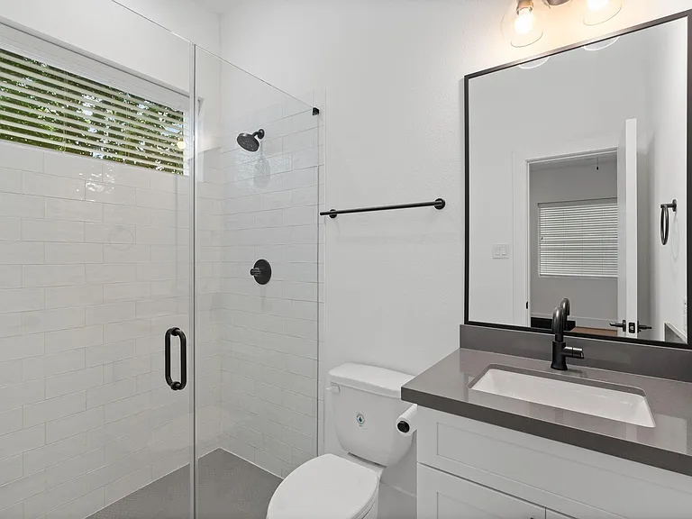 6010 Truro St #C — Photo 25