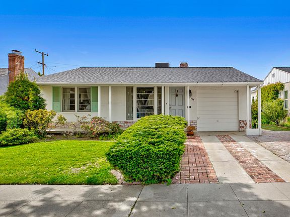 2nd image of 10845 Pickford Way