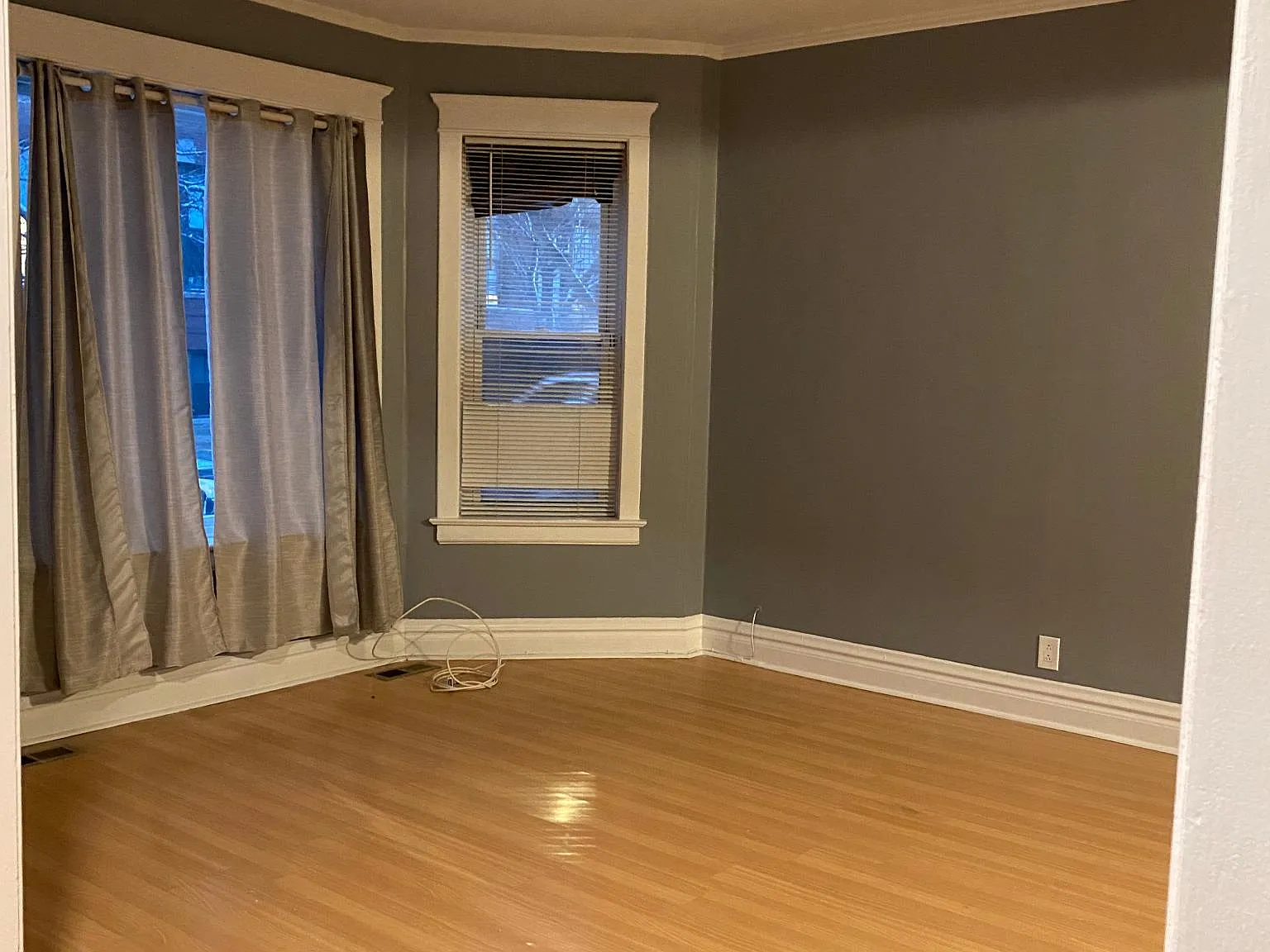 2 bed, 1100 sqft, $1,600 — Photo 3