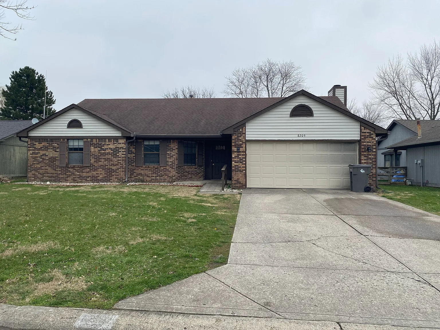 8209 Parsley Ln photo 1