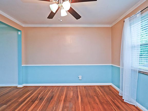 5th image of 3117 Locust Log Ln