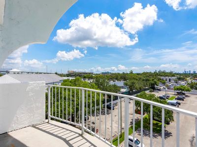 484 NW 165th Street Rd APT A615, Miami Gardens, FL, 33169