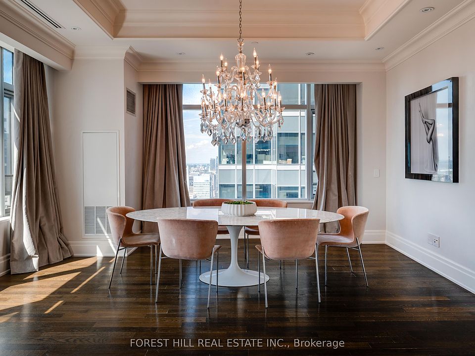 1st image of 311 Bay St #3901
