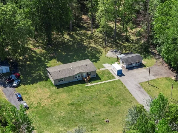 13789 Farmer Dr, Woodford, VA 22580