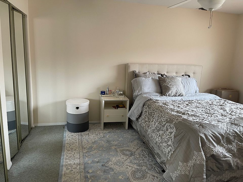 Primary spacious bedroom