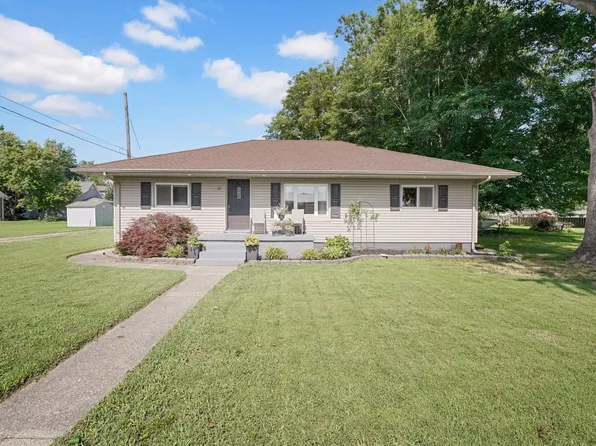 57 Chestnut St, Poseyville, IN 47633