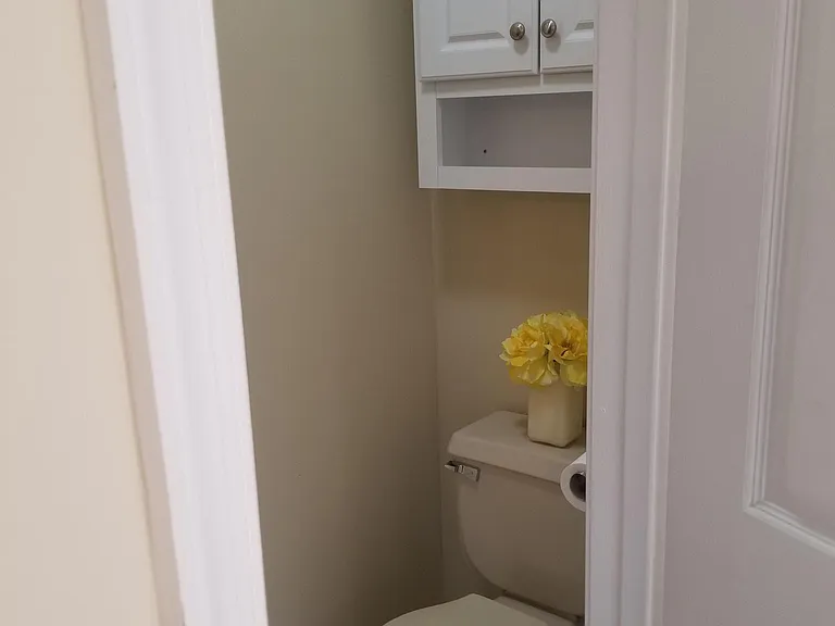 835 Larch Way — Photo 16