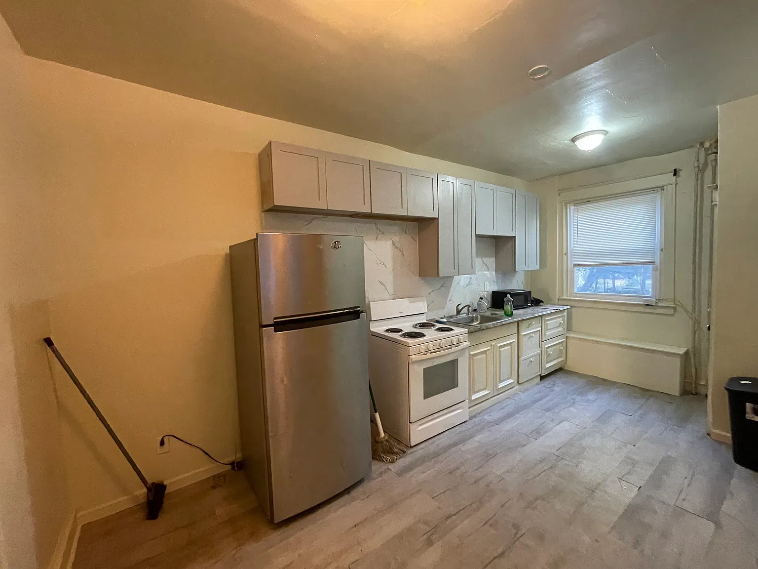 3 bed, 1548 sqft, $1,600 — Photo 2