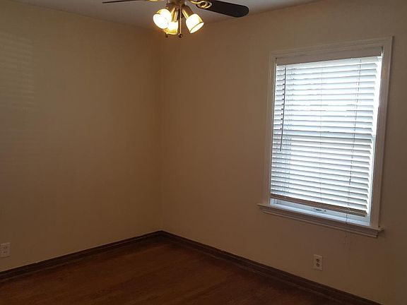 5th image of 8340 Braddock Dr