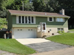 902 24th St NW, Rochester, MN 55901