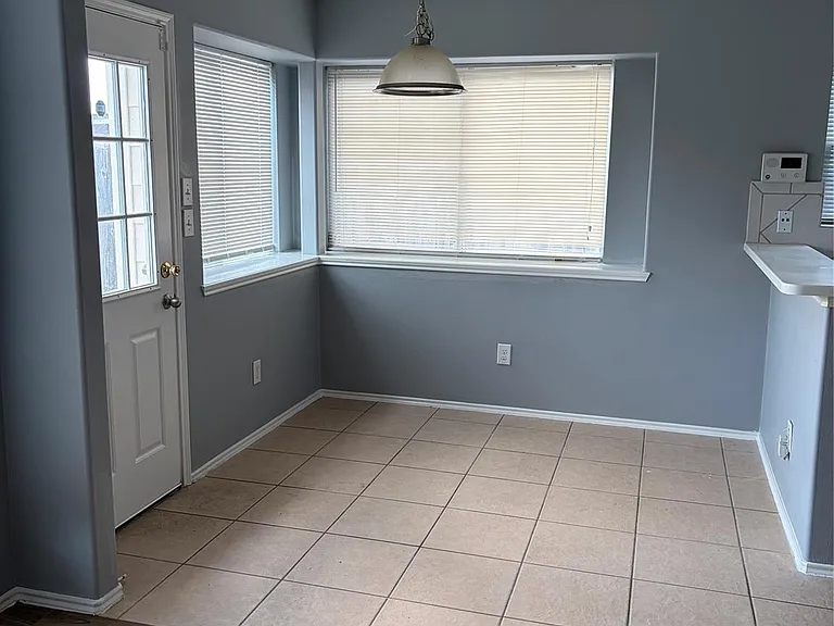 7214 Crescent Mills Dr — Photo 16